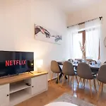 Lejlighed Stylish Old With Terrace In *