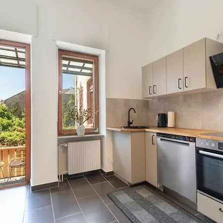 Apartmán Stylish Old With Terrace In *