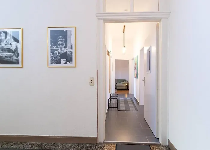 Stylish Old With Terrace In Apartmán Neuwied